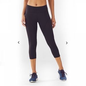 NWOT Fabletics Cropped Mesh Leggings